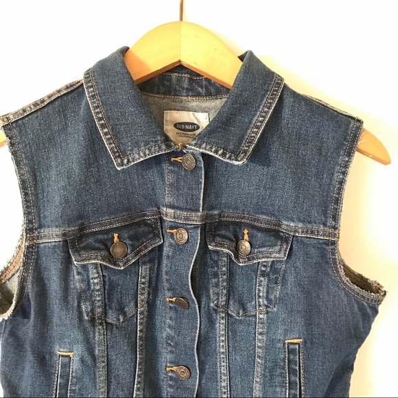 Old navy denim vest - Picture 3 of 4